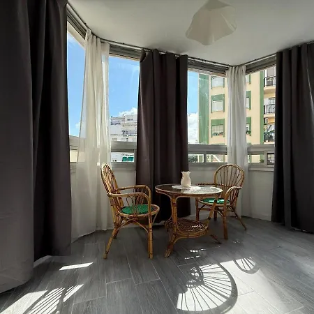 公寓 Torremolinos Apartment 托雷莫利诺斯